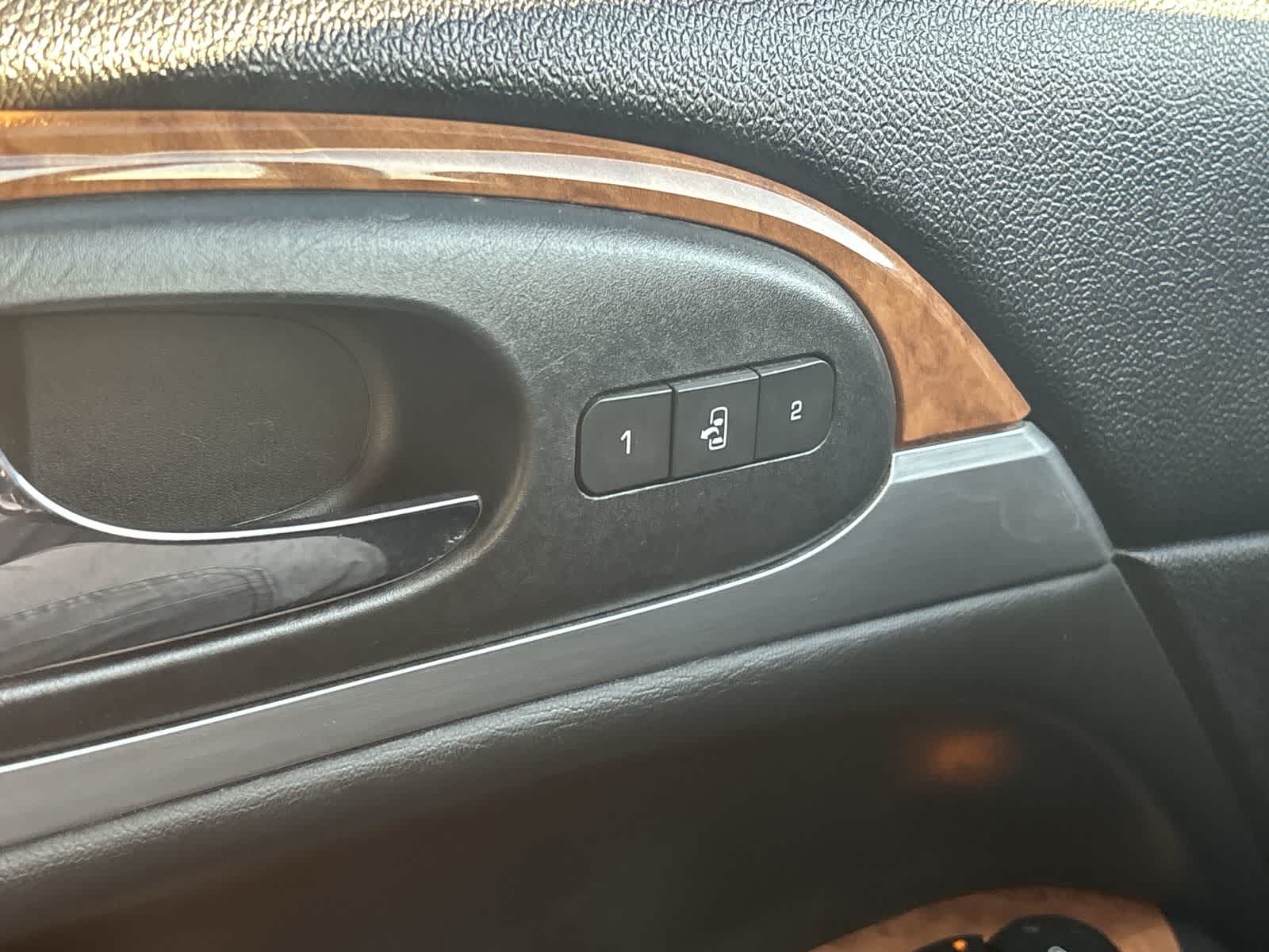 Thumbnail: 2012 Buick Enclave - 23