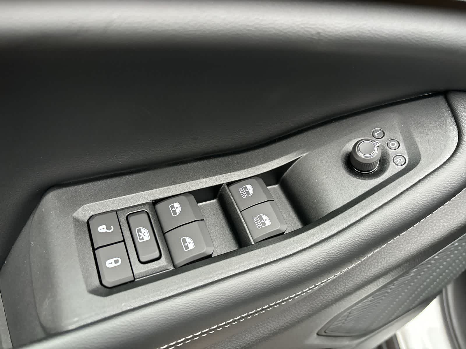 Thumbnail: 2025 Jeep Grand Cherokee - 9