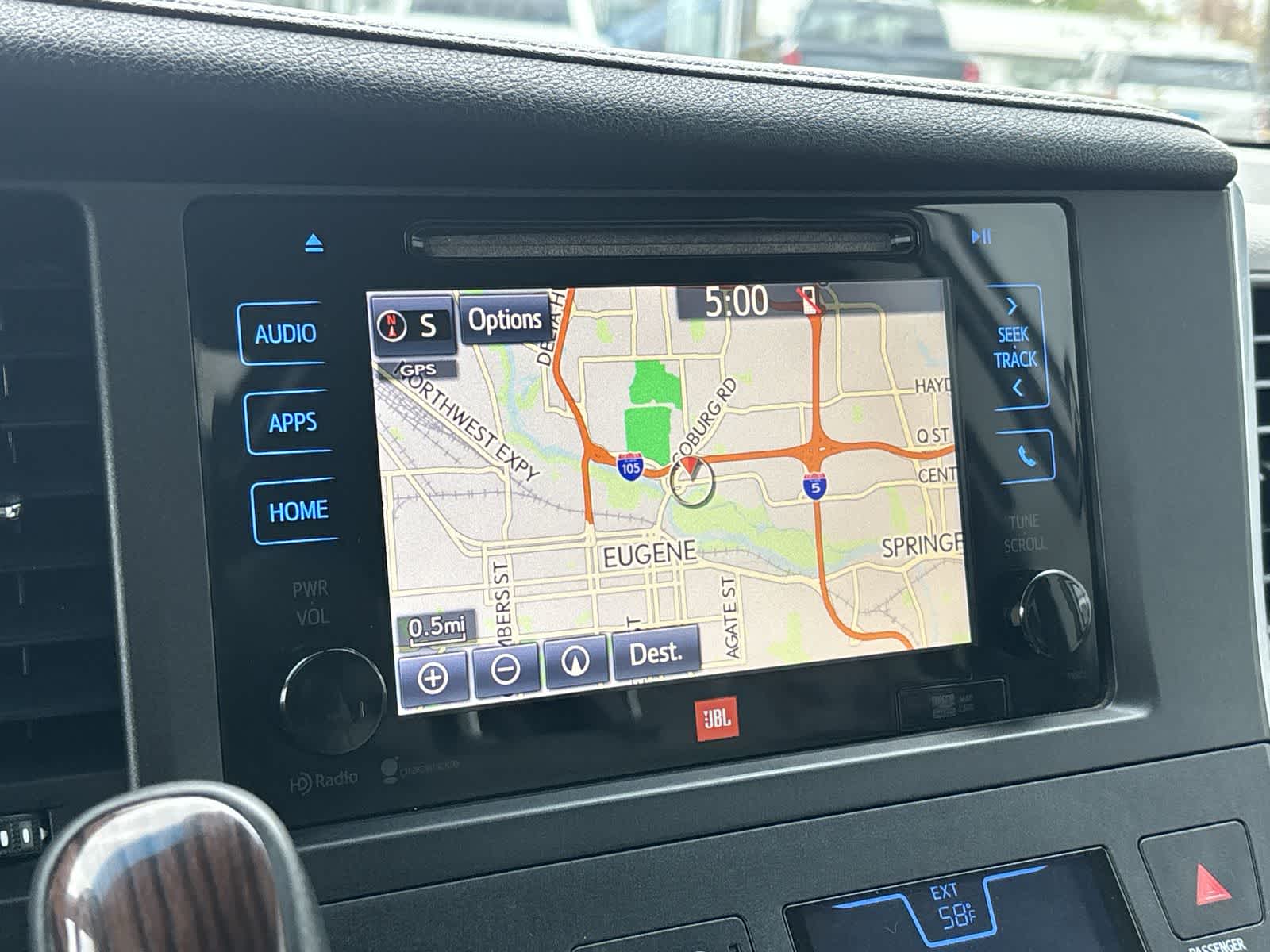 Thumbnail: 2015 Toyota Sienna - 17