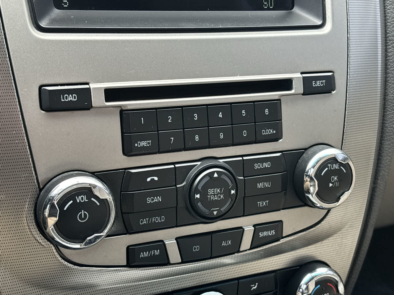 Thumbnail: 2010 Ford Fusion - 20