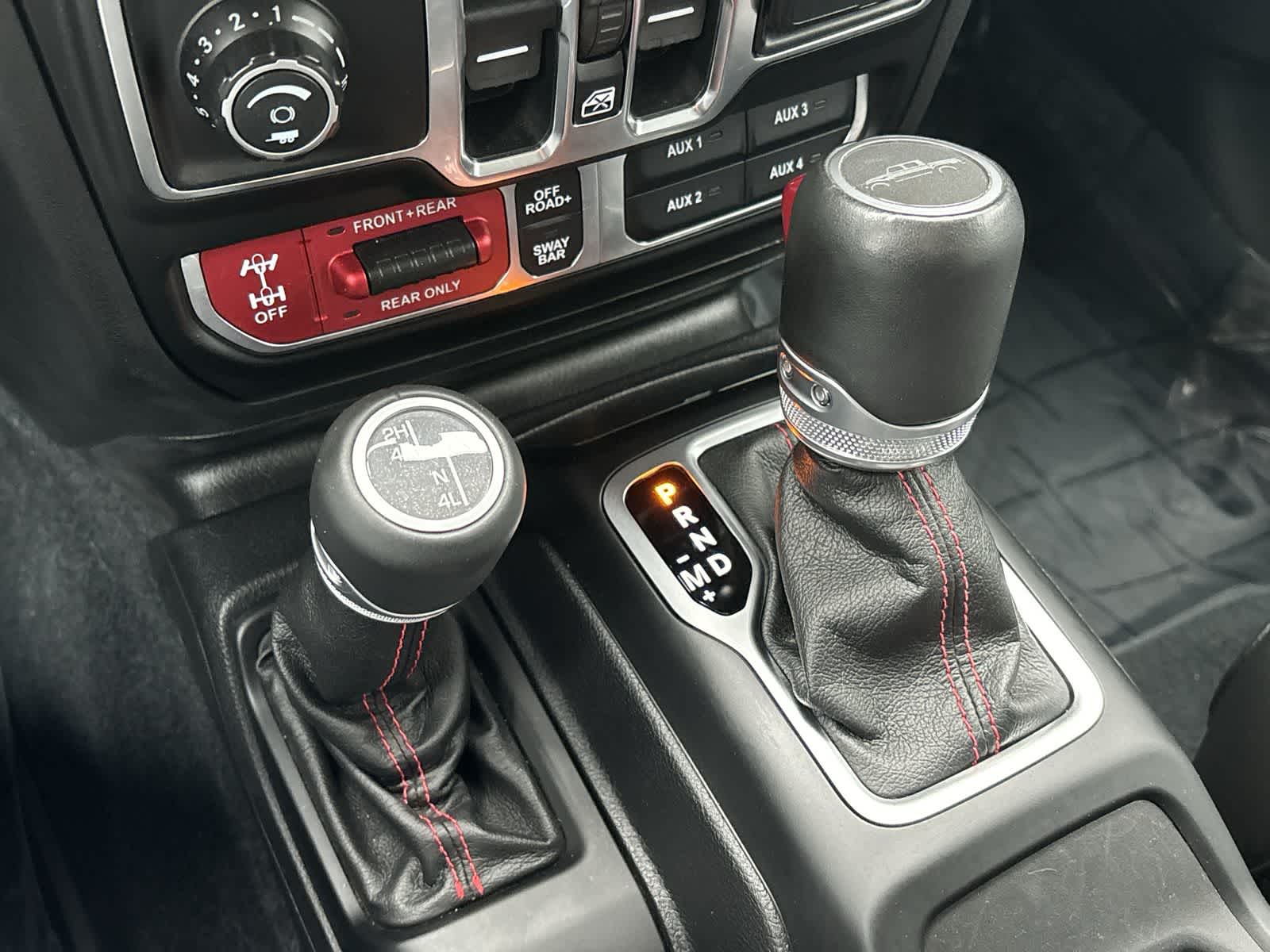 Thumbnail: 2020 Jeep Gladiator - 28