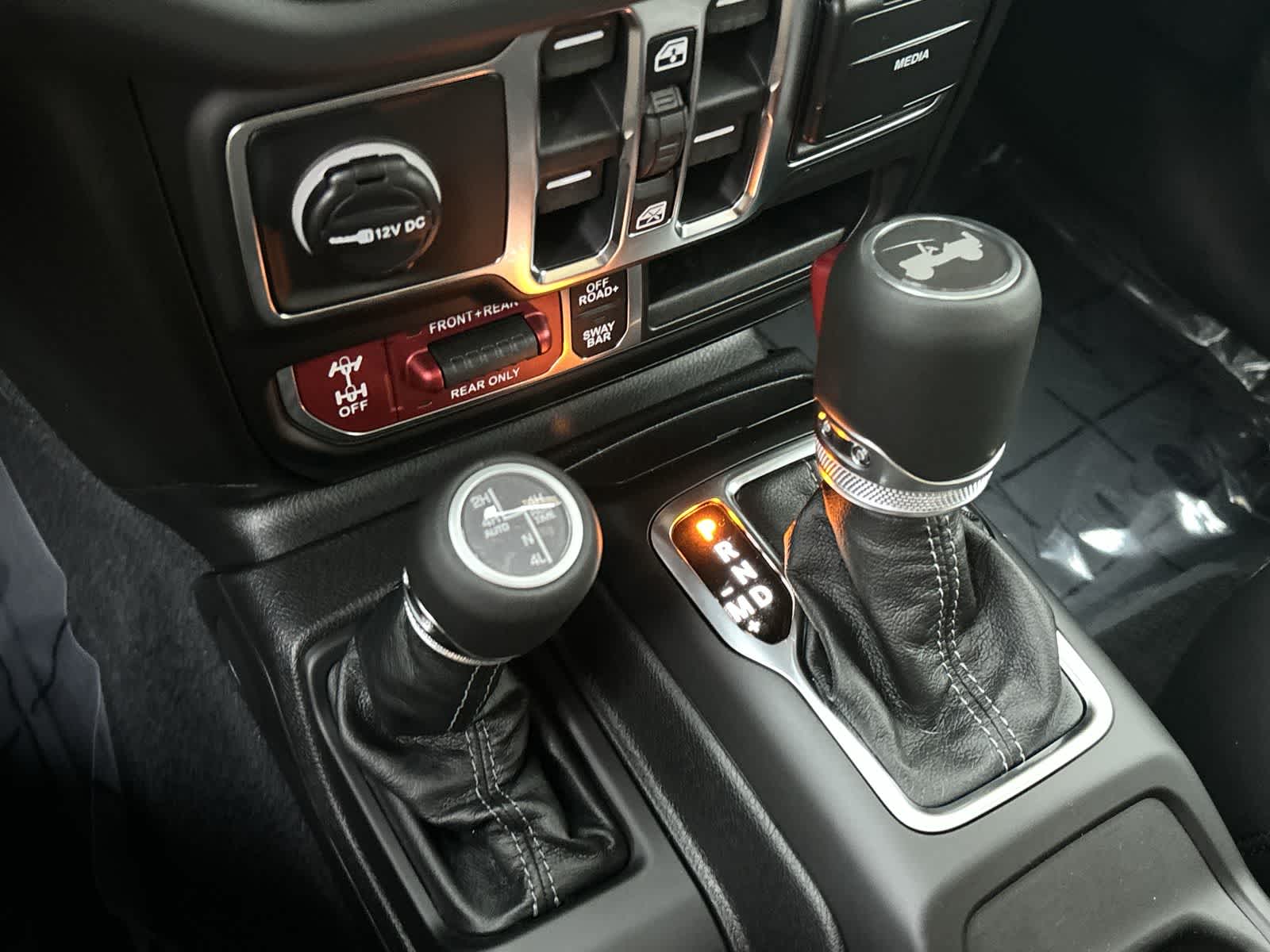 Thumbnail: 2026 Jeep Wrangler - 25