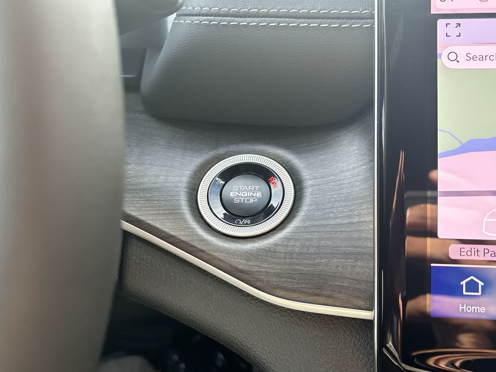 Thumbnail: 2025 Jeep Grand Cherokee - 17