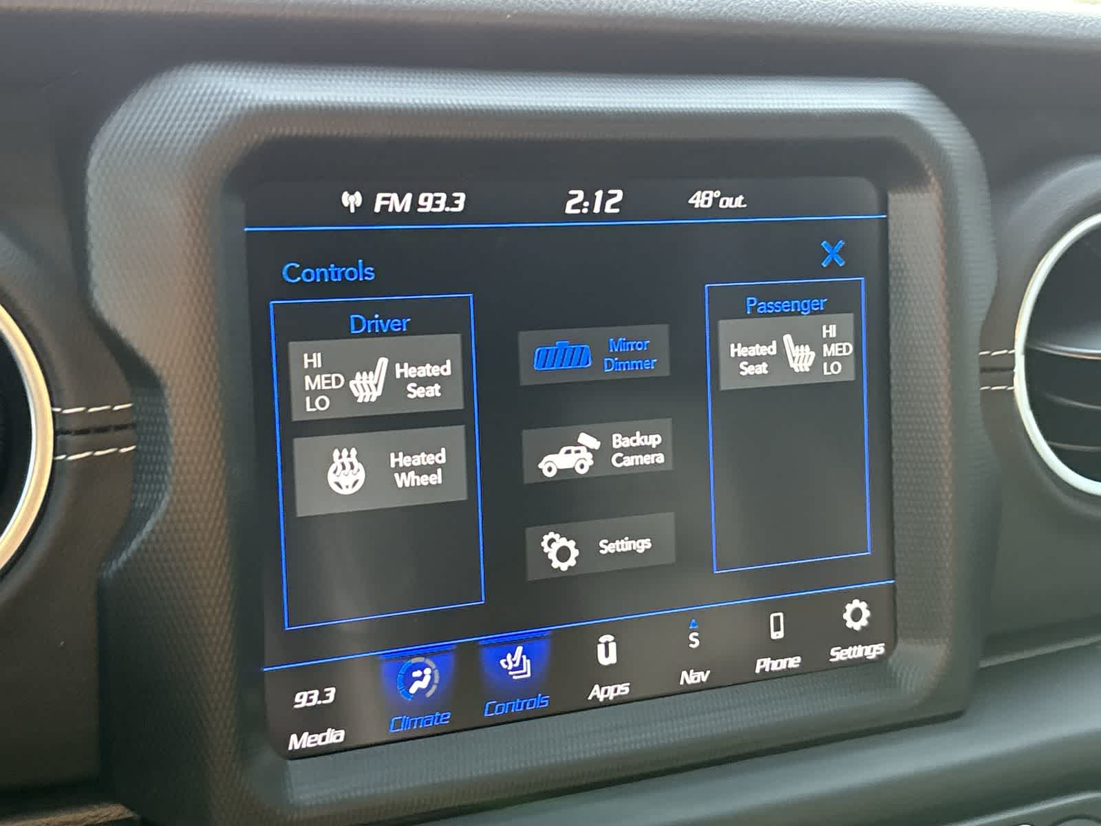 Thumbnail: 2023 Jeep Wrangler - 19