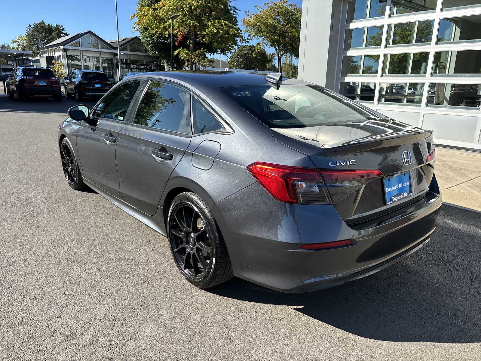 2022 Honda Civic Sport photo 2