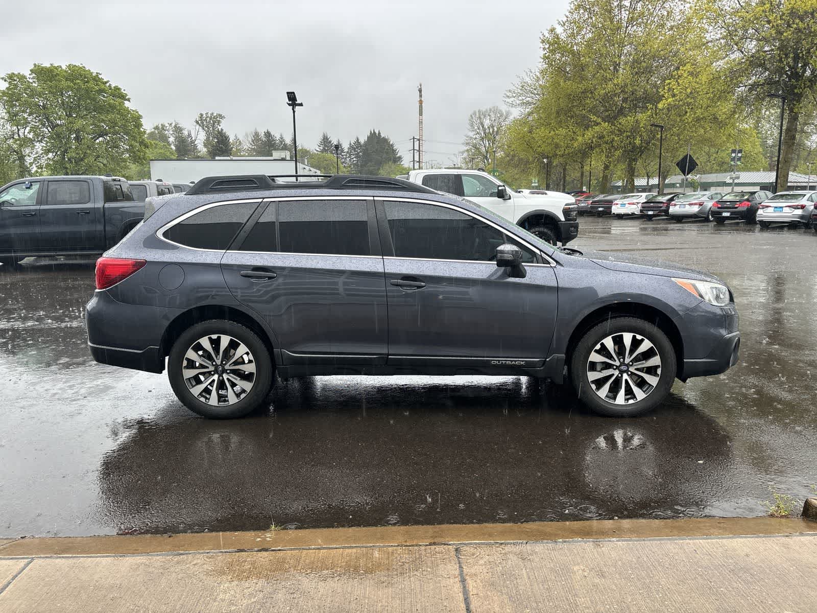 Thumbnail: 2017 Subaru Outback - 5