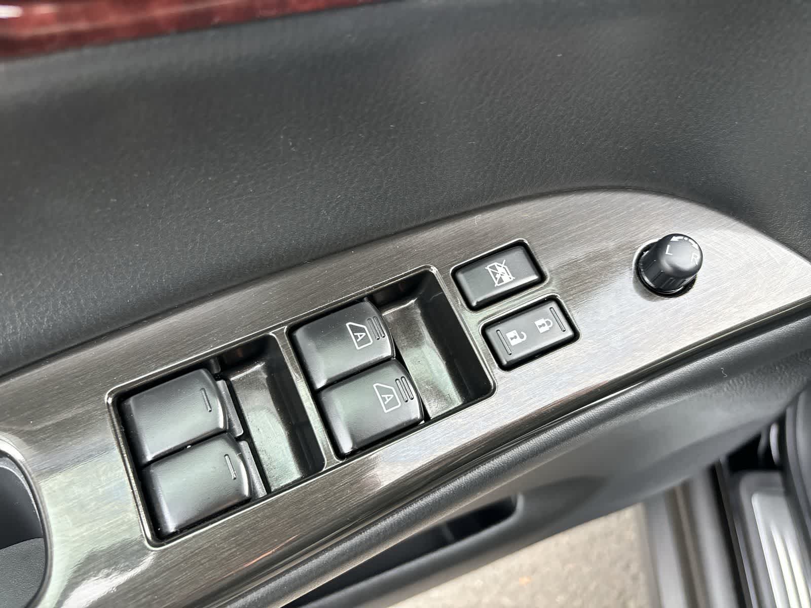 Thumbnail: 2017 INFINITI QX50 - 9