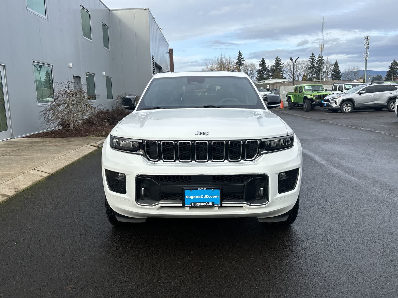 Thumbnail: 2023 Jeep Grand Cherokee - 8