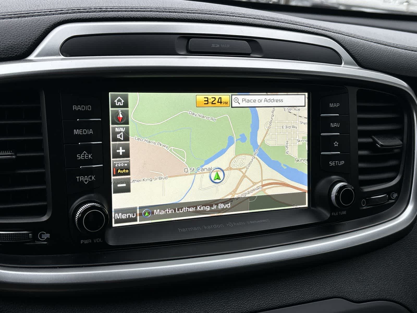 Thumbnail: 2020 Kia Sorento - 18