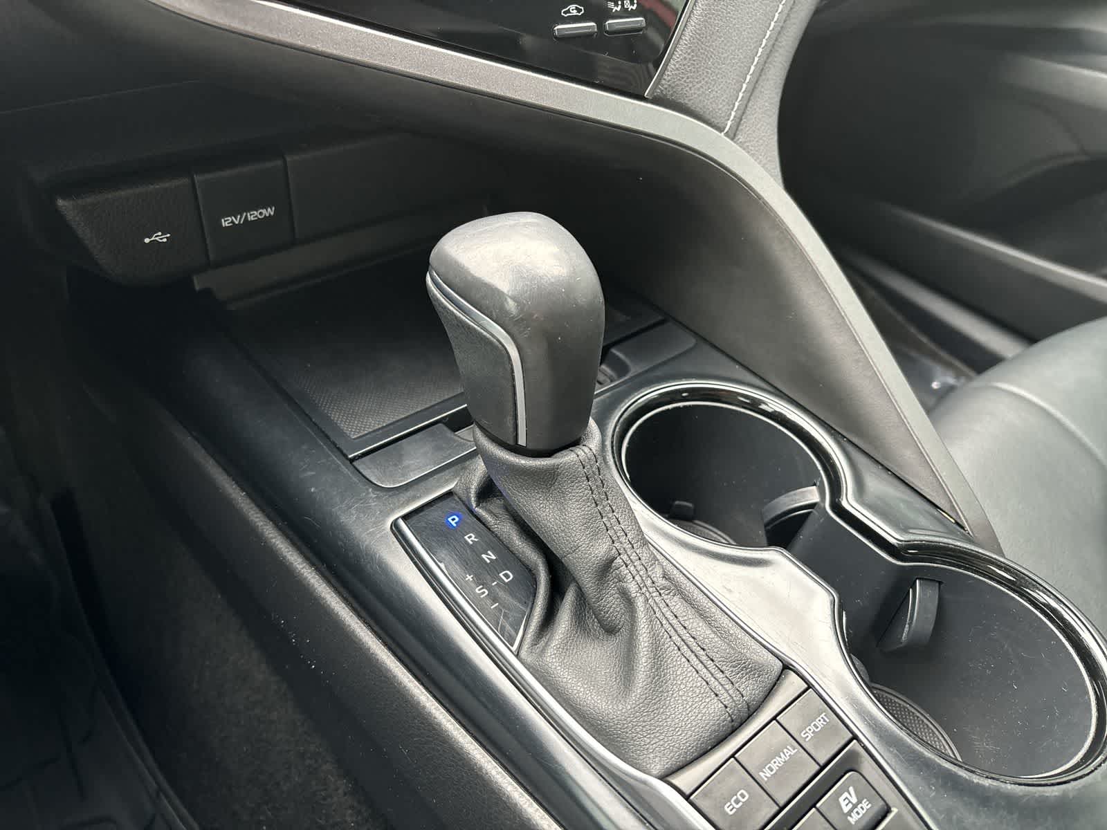 Thumbnail: 2020 Toyota Camry - 28