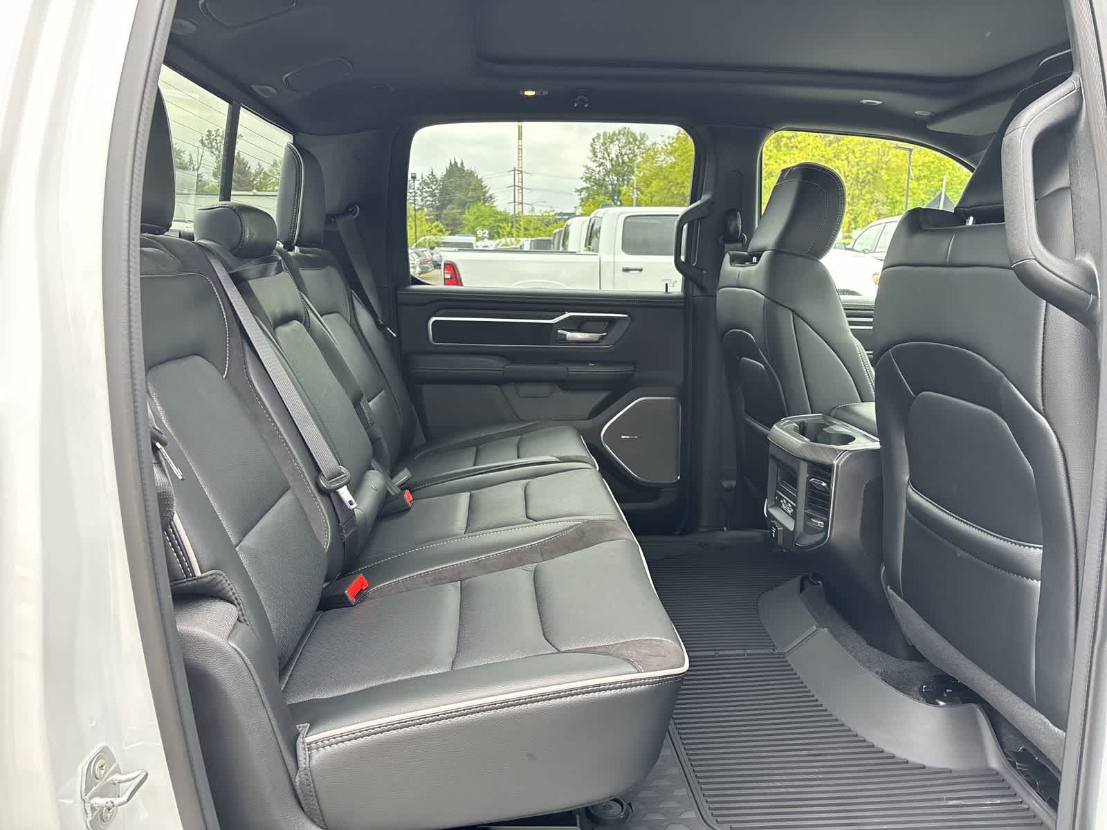 2025 RAM 1500 Laramie 5