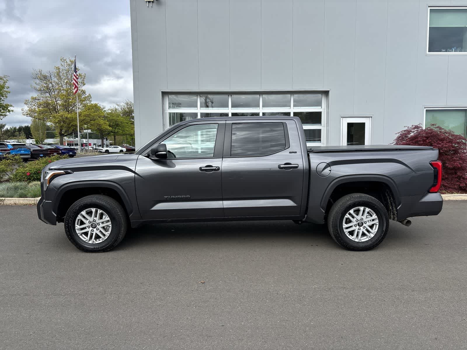 Thumbnail: 2025 Toyota Tundra - 2