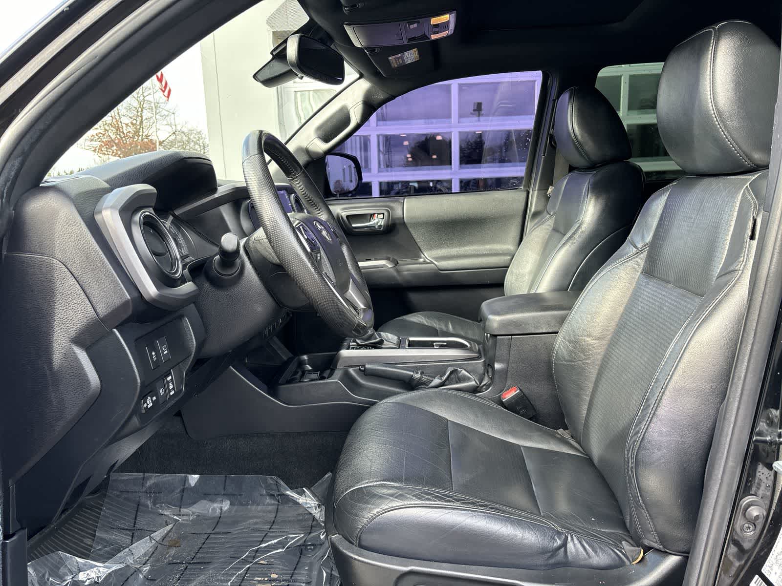 Thumbnail: 2021 Toyota Tacoma - 6