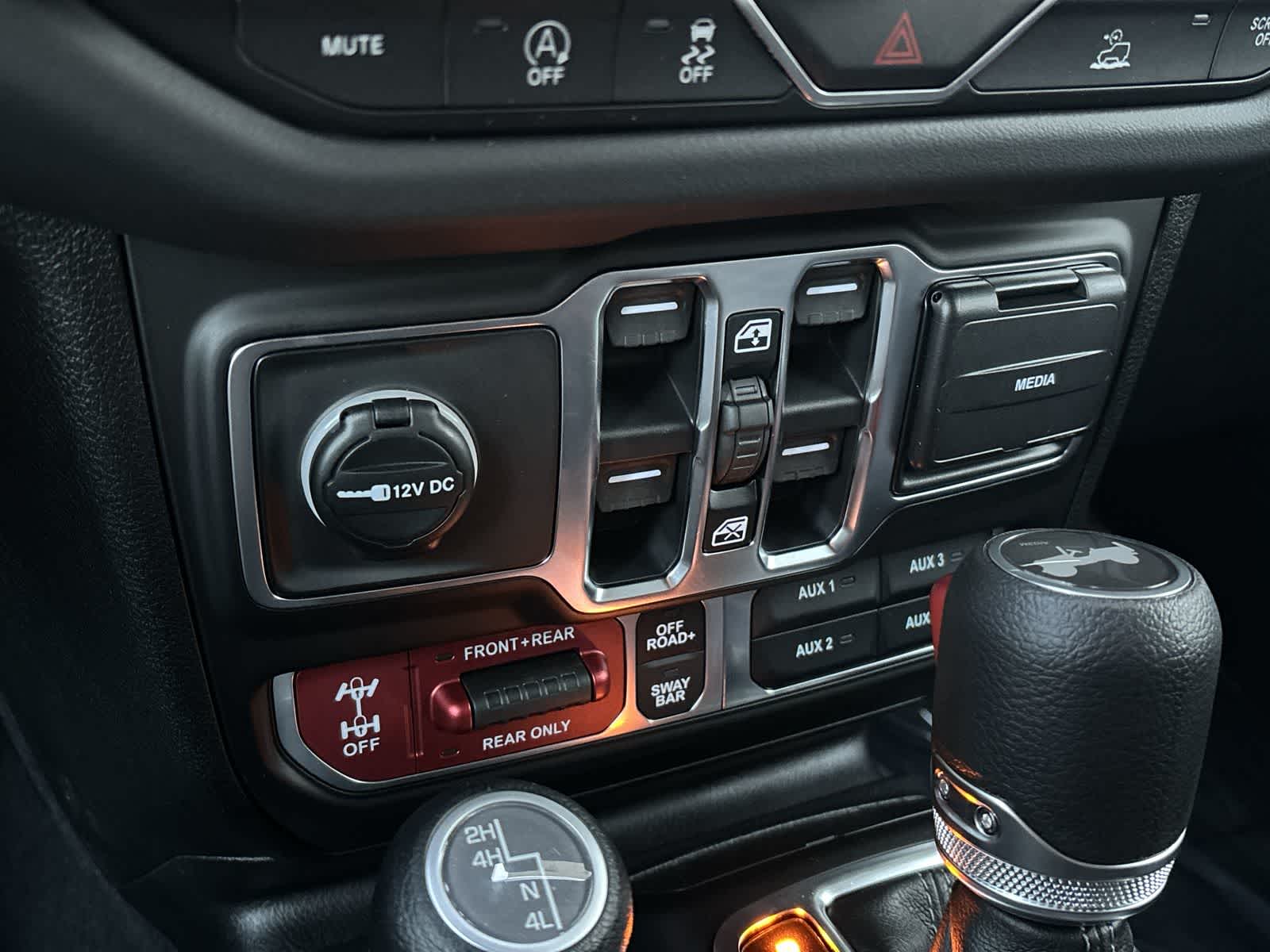 Thumbnail: 2026 Jeep Wrangler - 23