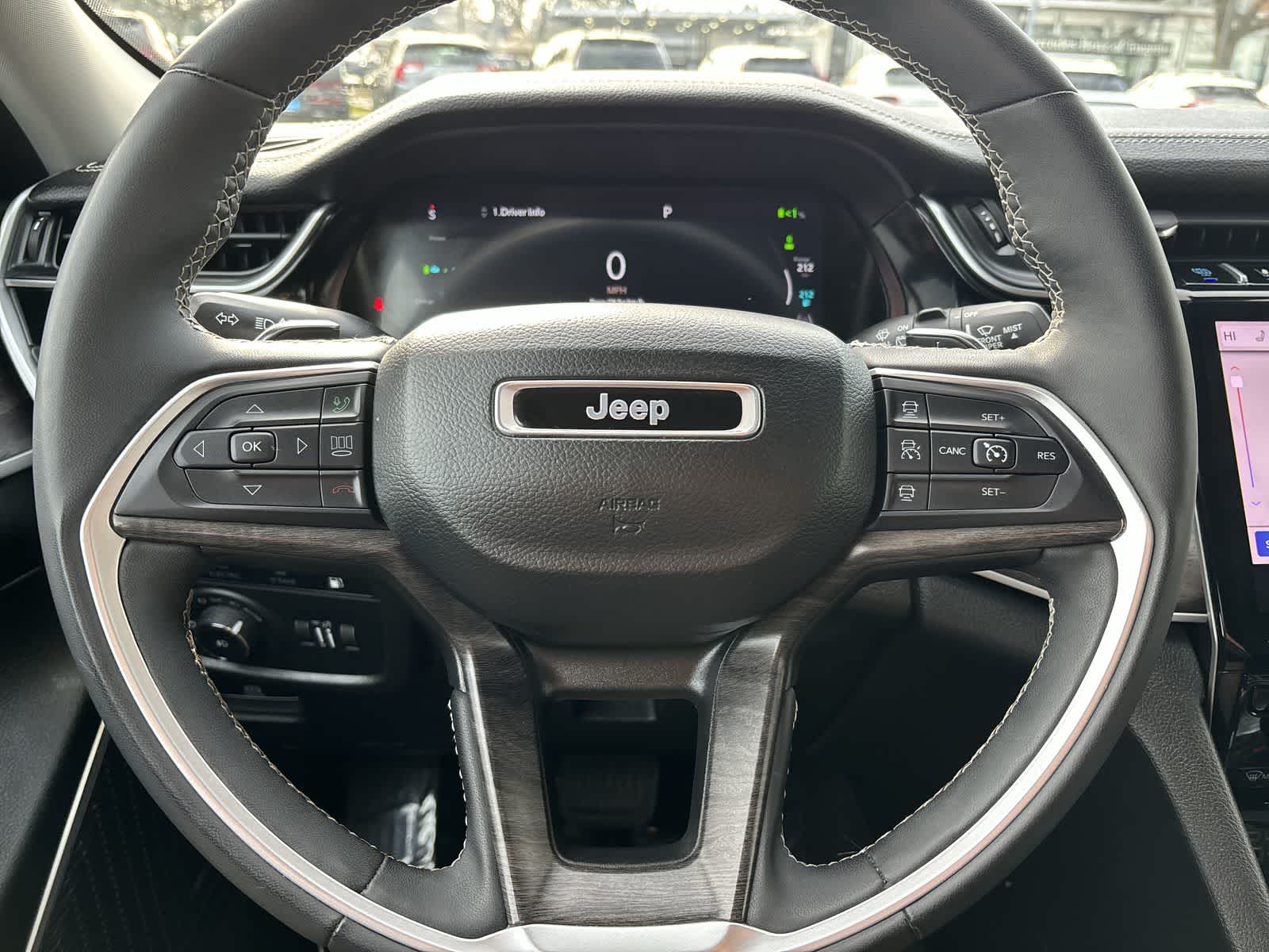 Thumbnail: 2024 Jeep Grand Cherokee - 10