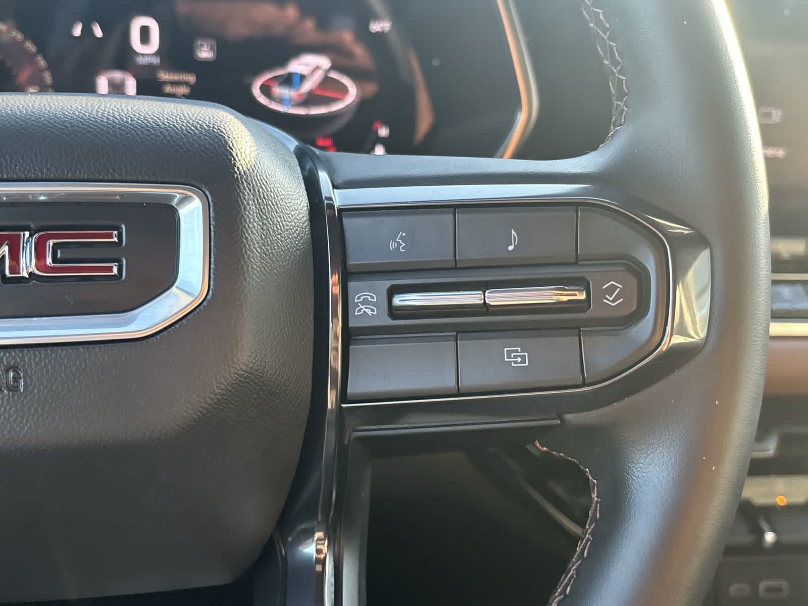 Thumbnail: 2024 GMC Canyon - 15