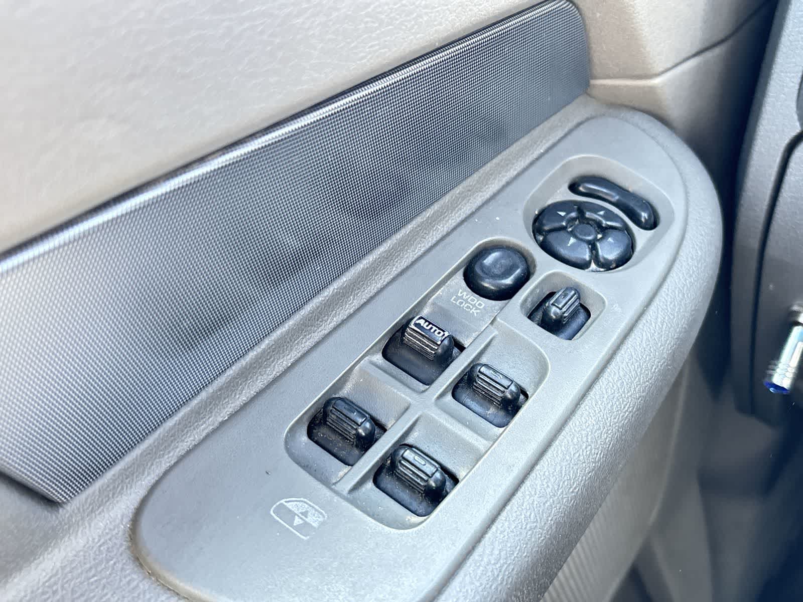 Thumbnail: 2006 Dodge Ram 2500 - 14