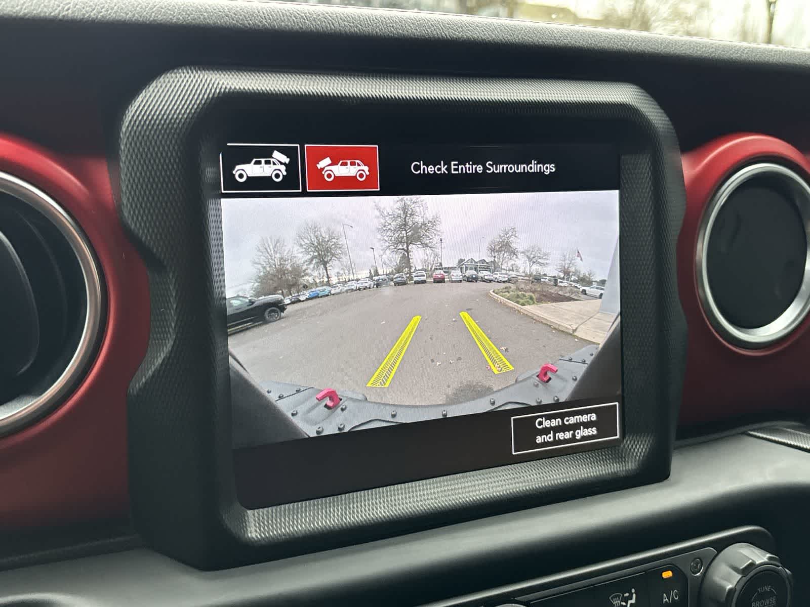 Thumbnail: 2021 Jeep Wrangler - 27