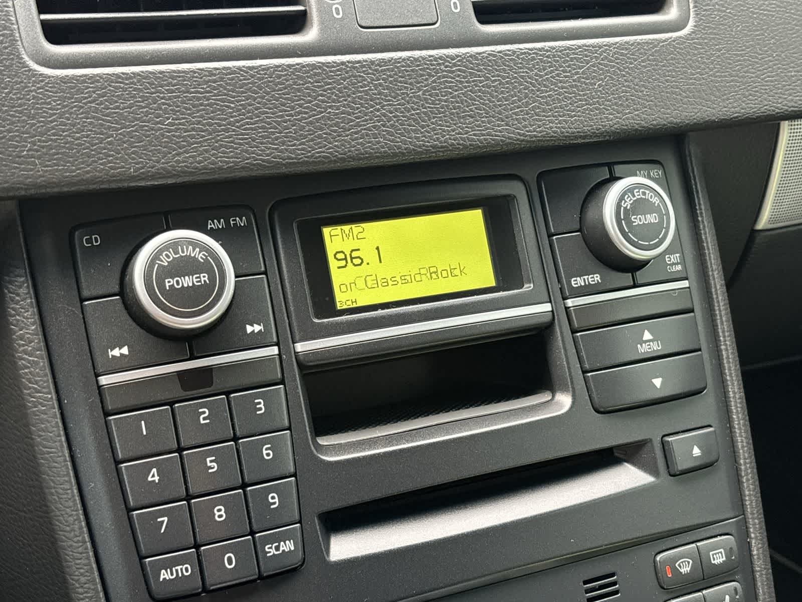 Thumbnail: 2008 Volvo XC90 - 15