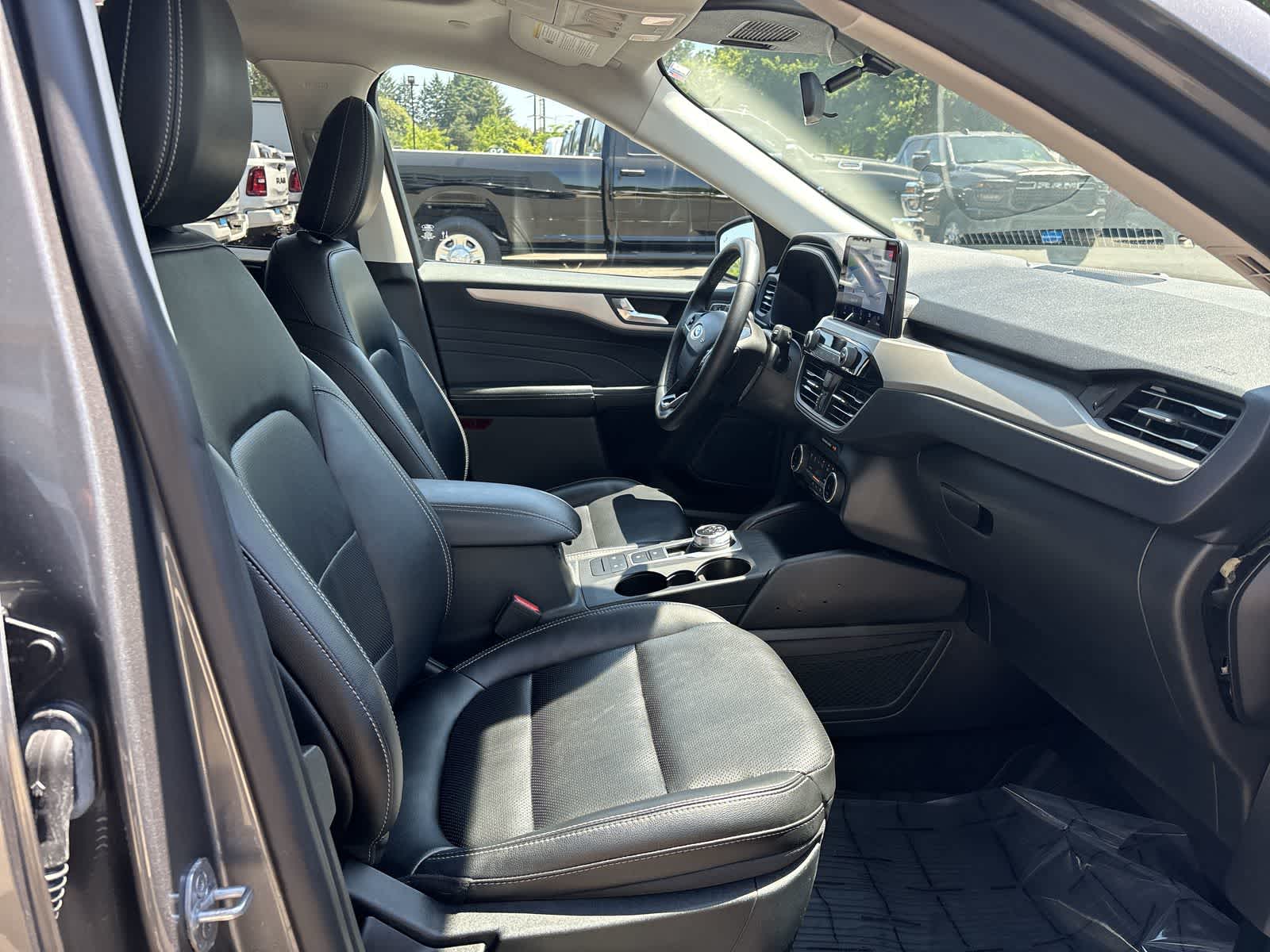 Thumbnail: 2022 Ford Escape - 5