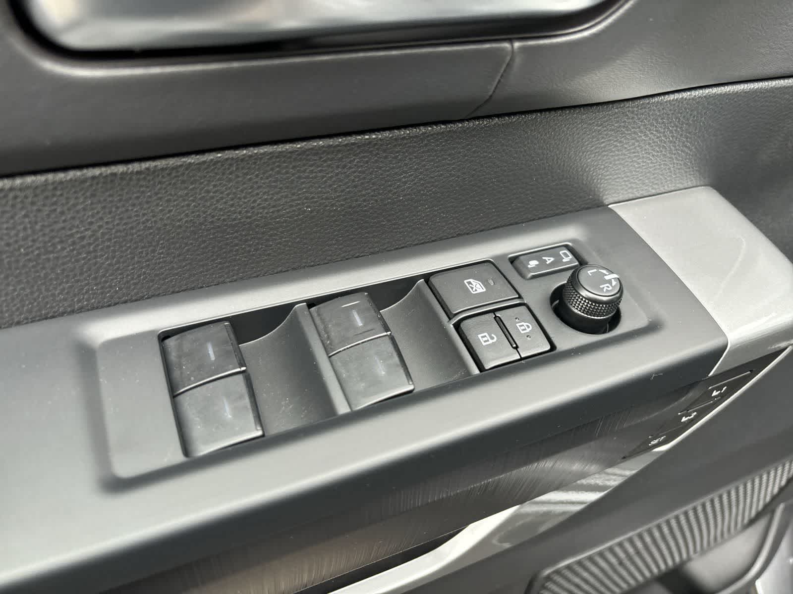 Thumbnail: 2025 Toyota Tundra - 9