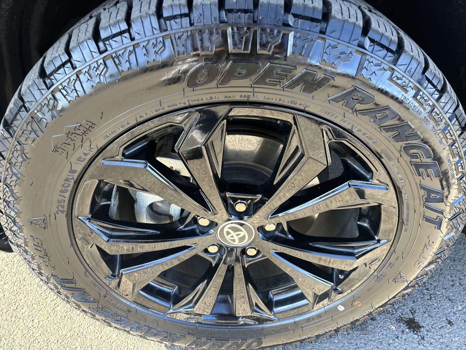 Thumbnail: 2022 Toyota RAV4 - 4