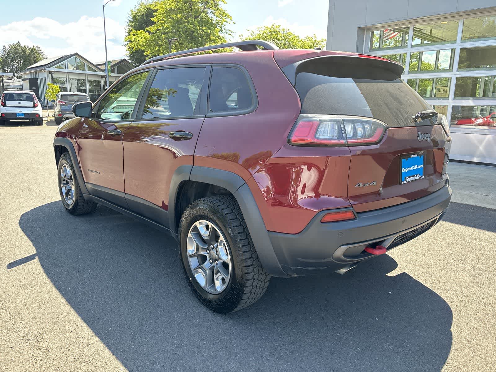 2019 Jeep Cherokee Trailhawk photo 2