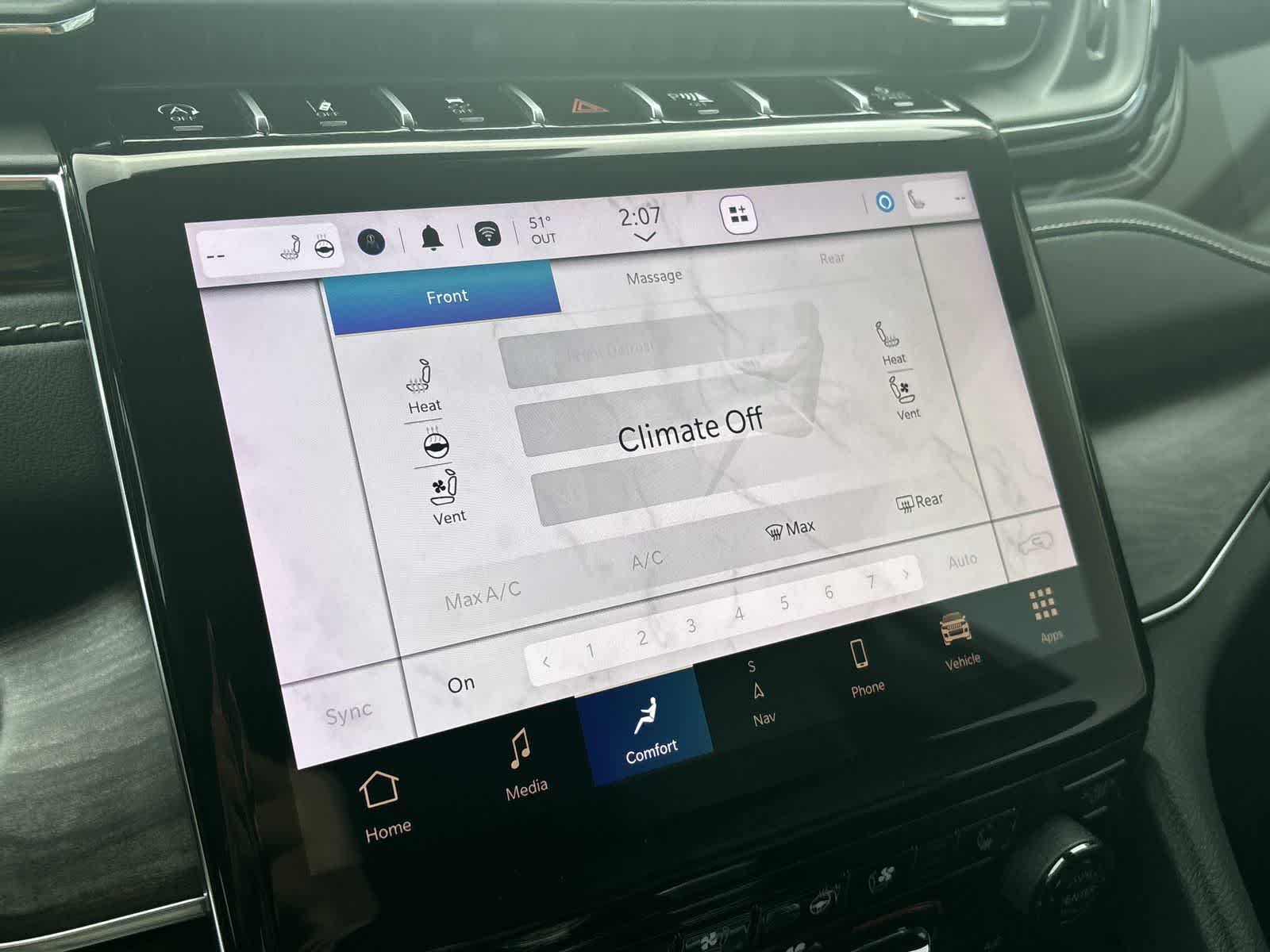 Thumbnail: 2023 Jeep Grand Cherokee - 20