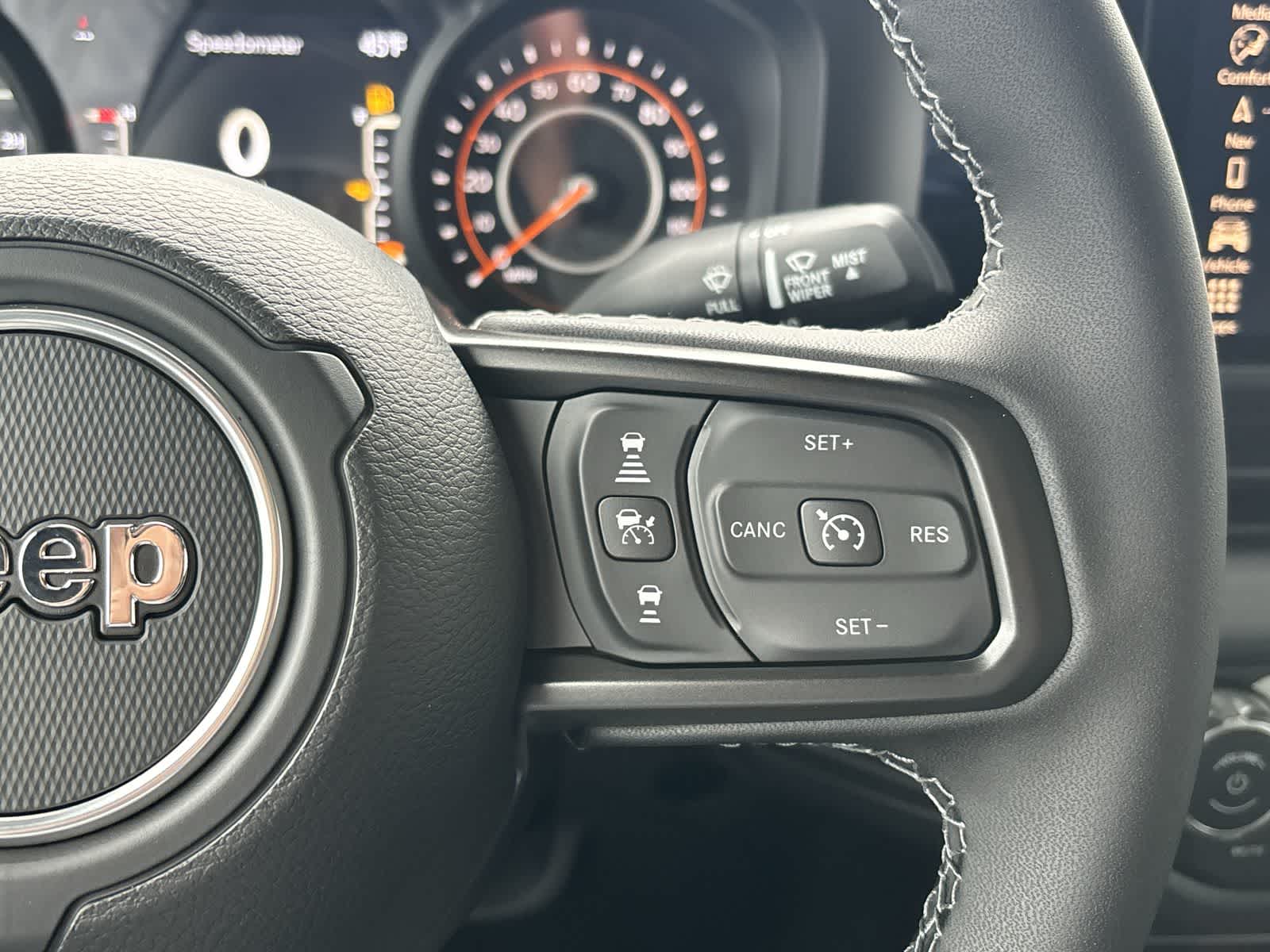 Thumbnail: 2026 Jeep Gladiator - 15