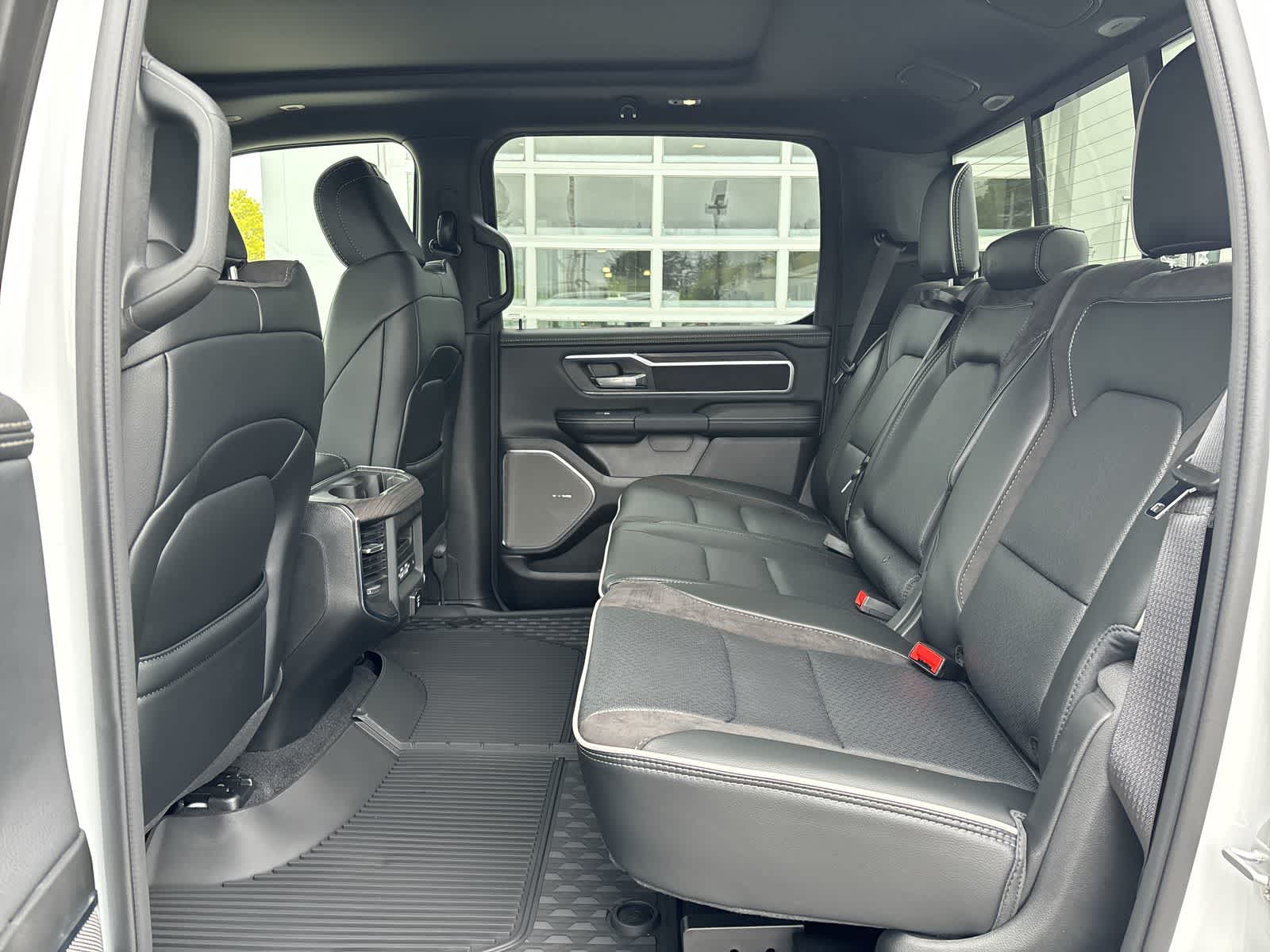 2025 RAM 1500 Laramie 6