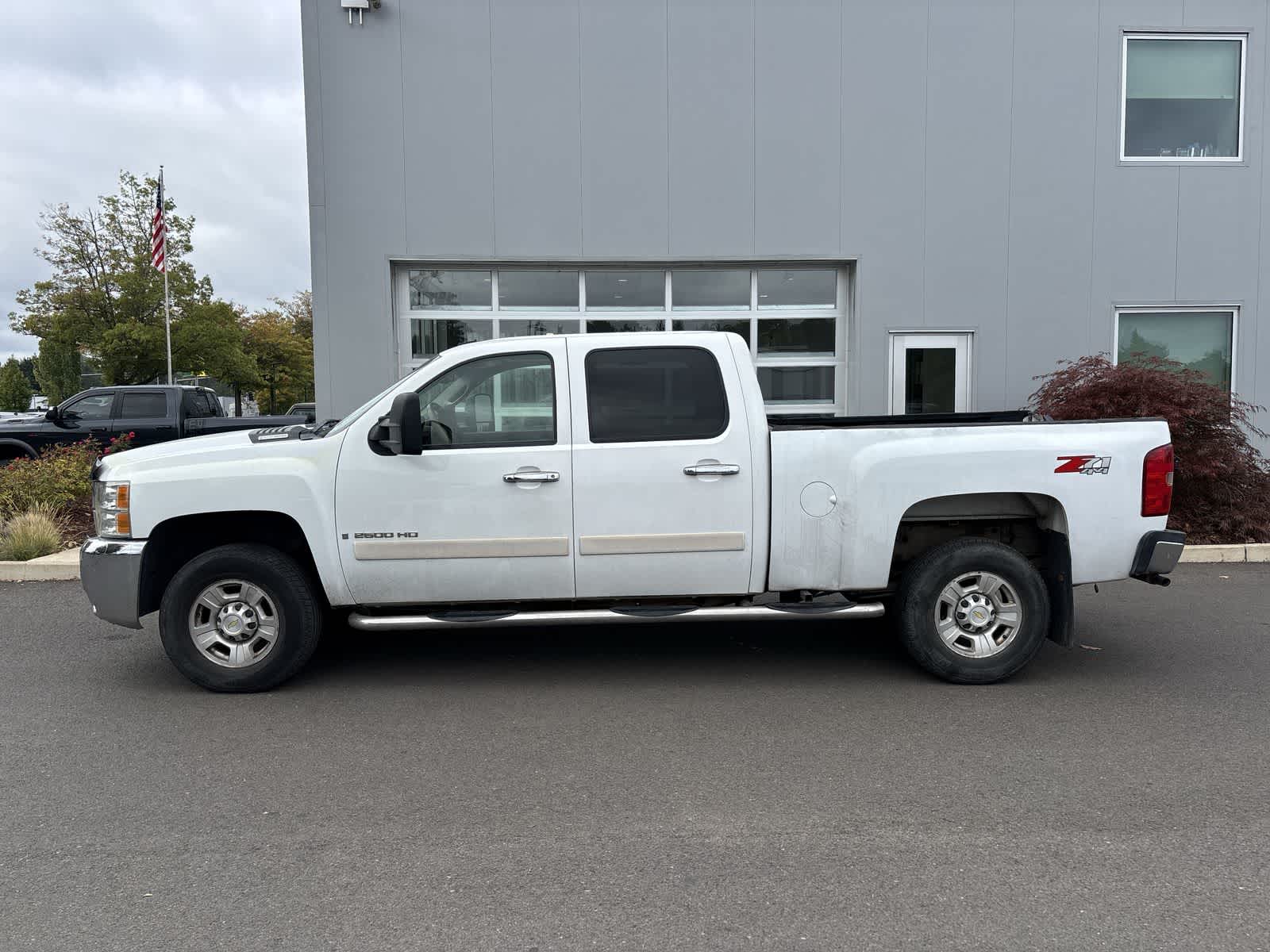 Used 2007 Chevrolet Silverado 2500HD LTZ with VIN 1GCHK23657F537267 for sale in Eugene, OR