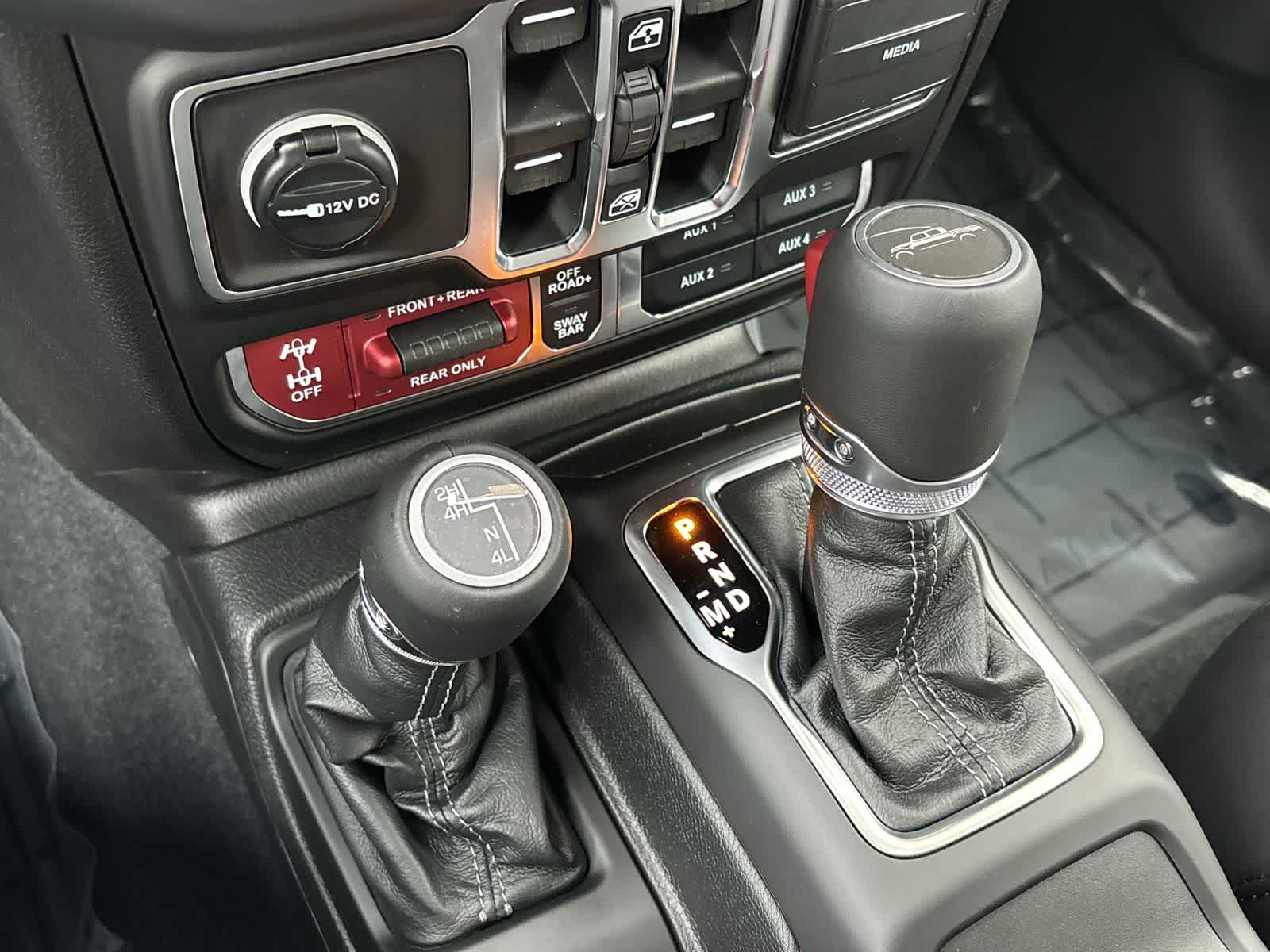 Thumbnail: 2026 Jeep Gladiator - 25