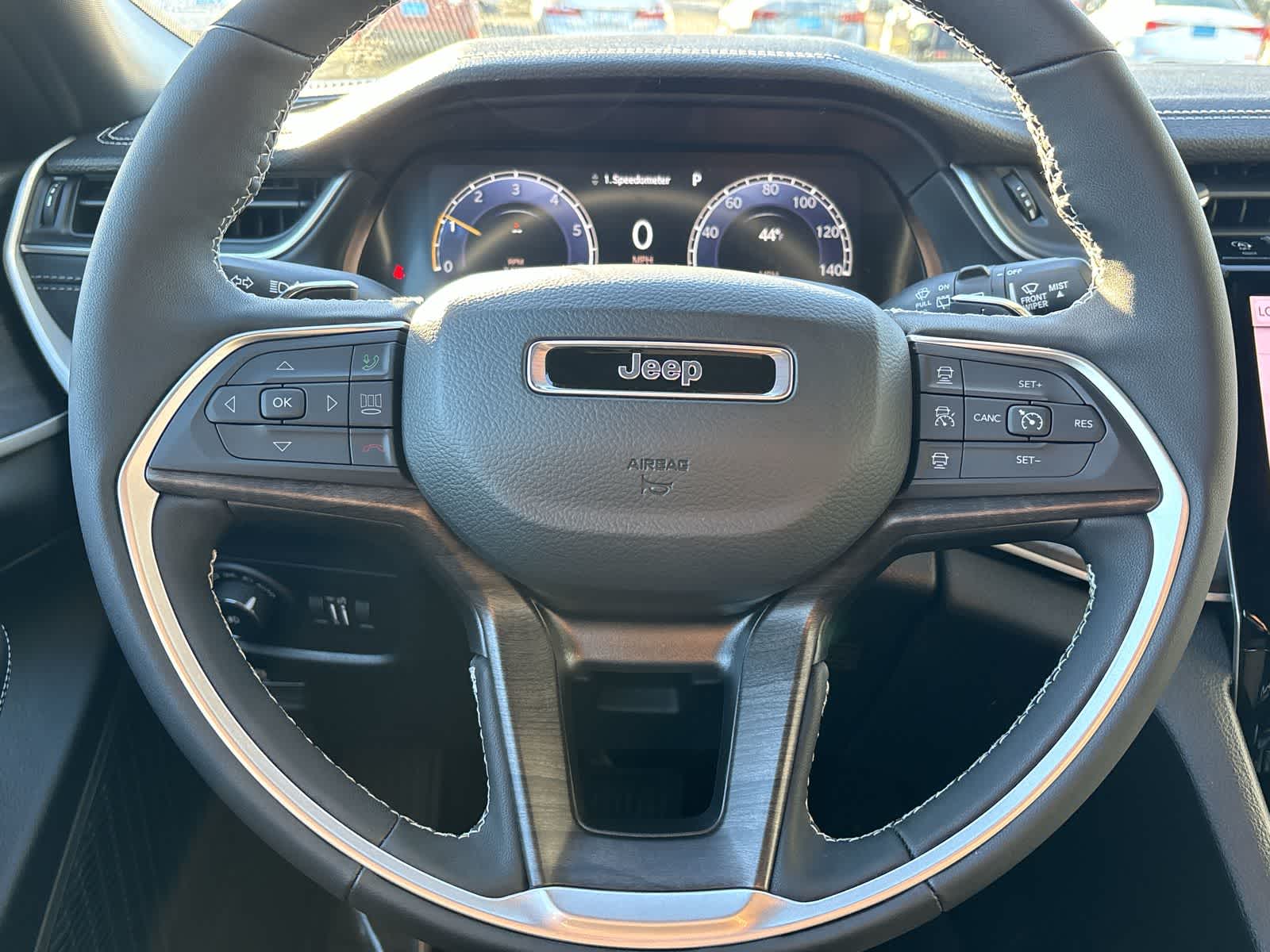 Thumbnail: 2025 Jeep Grand Cherokee - 10