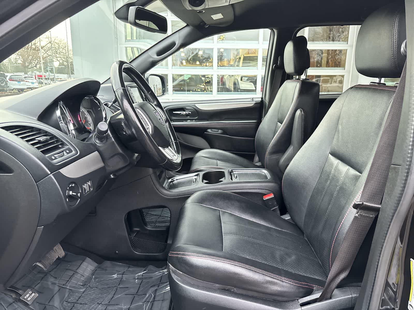 Thumbnail: 2019 Dodge Grand Caravan - 8