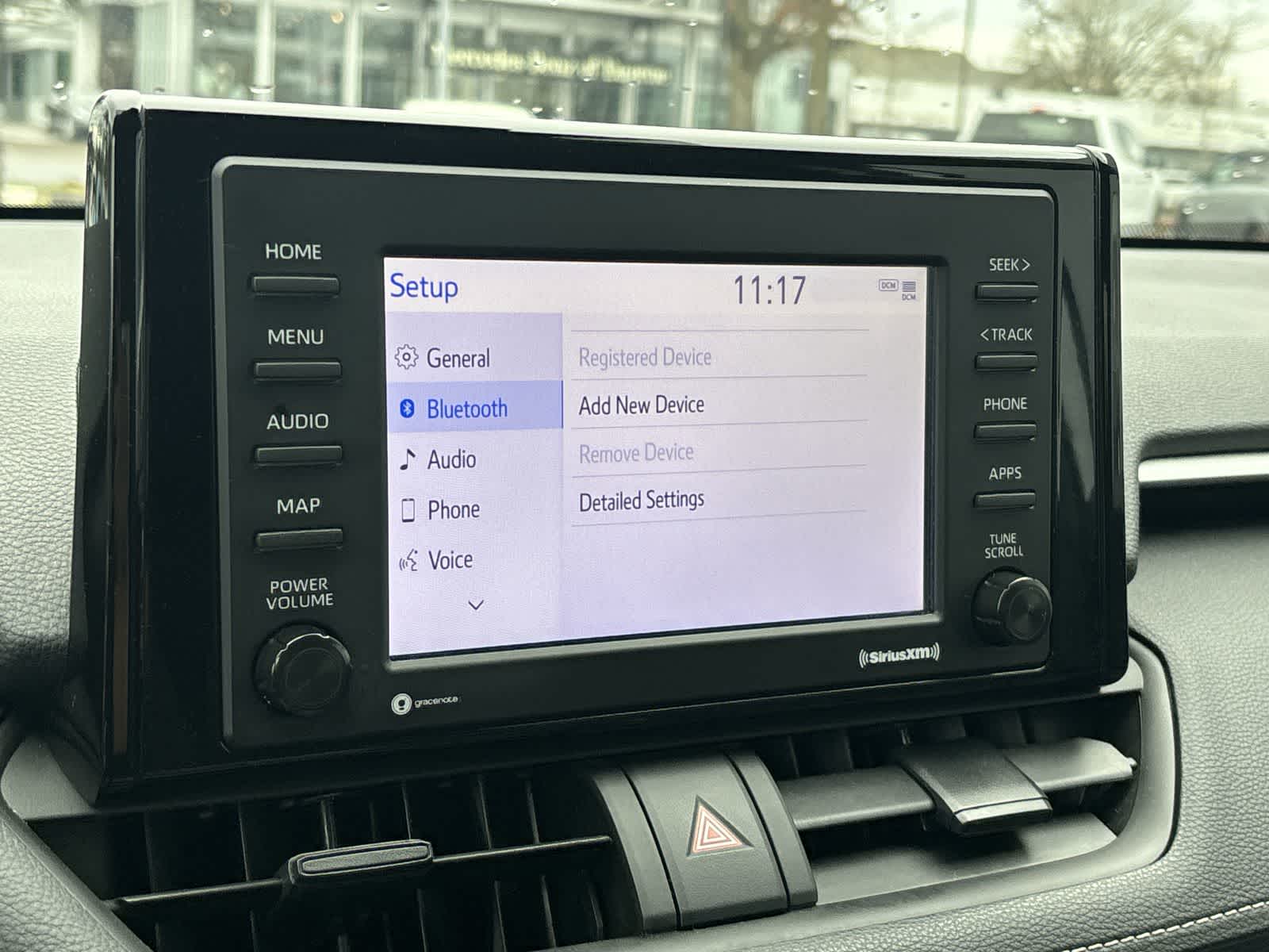 Thumbnail: 2022 Toyota RAV4 - 17