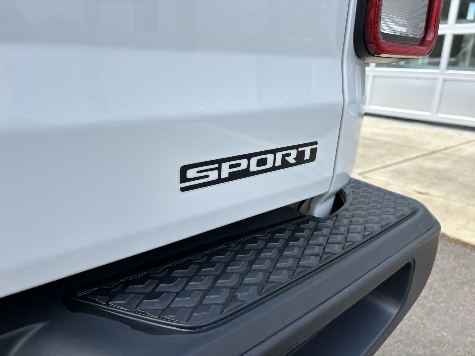 Thumbnail: 2020 Jeep Gladiator - 4