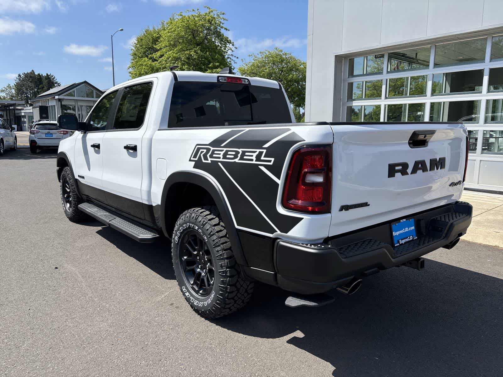 Thumbnail: 2026 RAM 1500 - 3