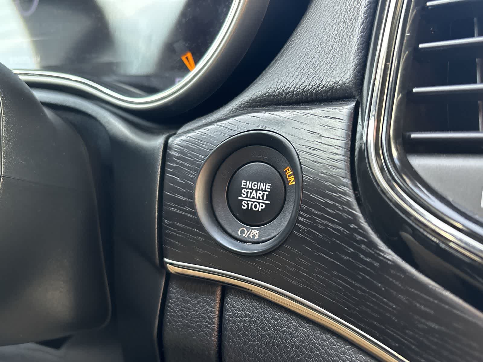 Thumbnail: 2021 Jeep Grand Cherokee - 26