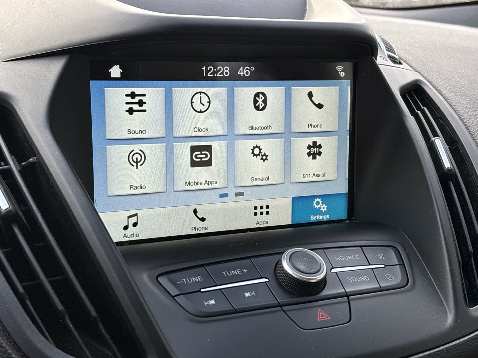 Thumbnail: 2019 Ford Escape - 16