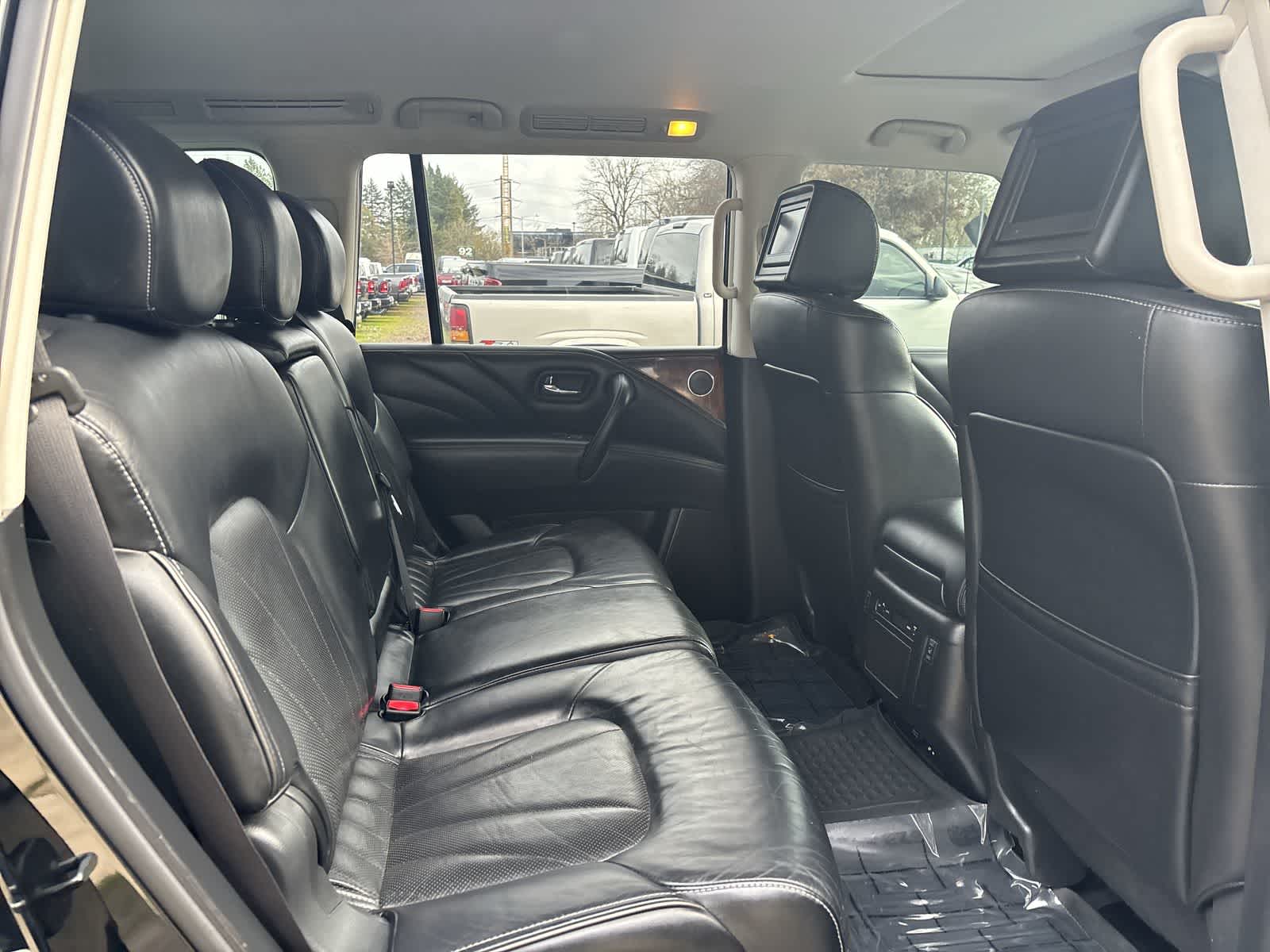 Thumbnail: 2017 INFINITI QX80 - 7