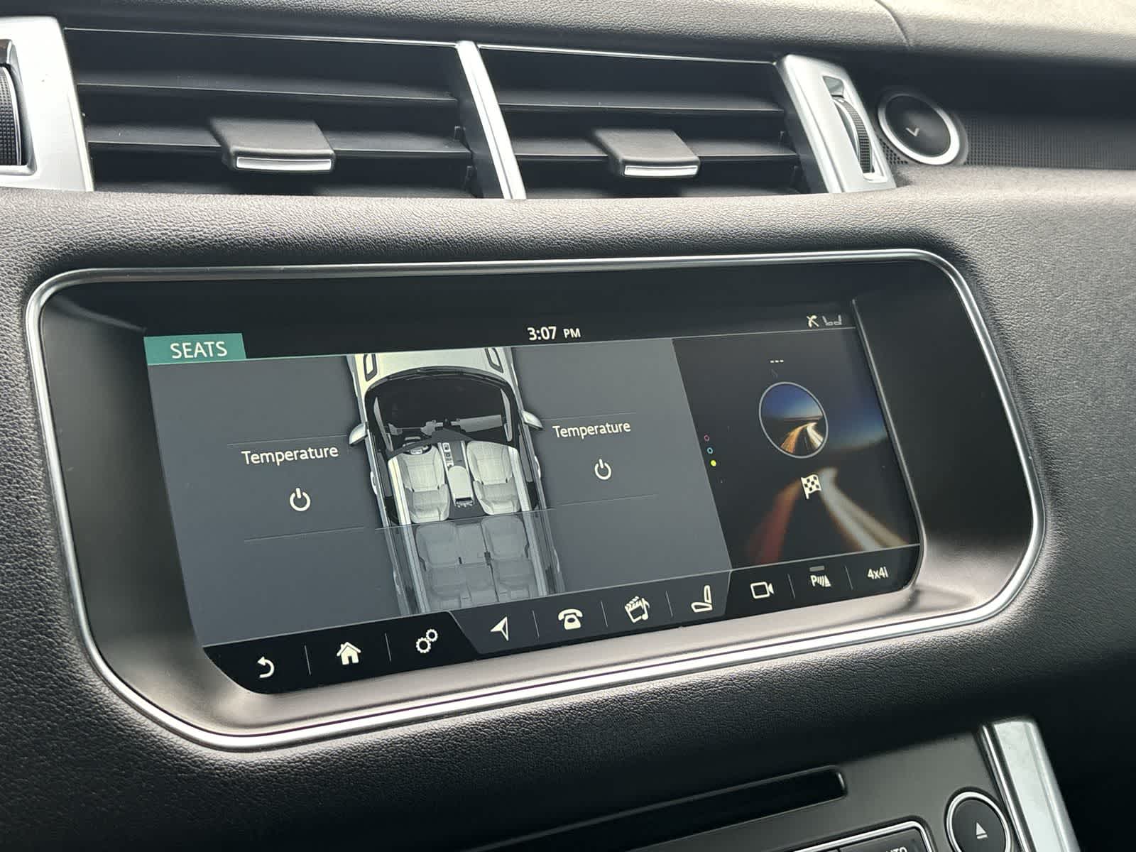 Thumbnail: 2017 Land Rover Range Rover Sport - 17