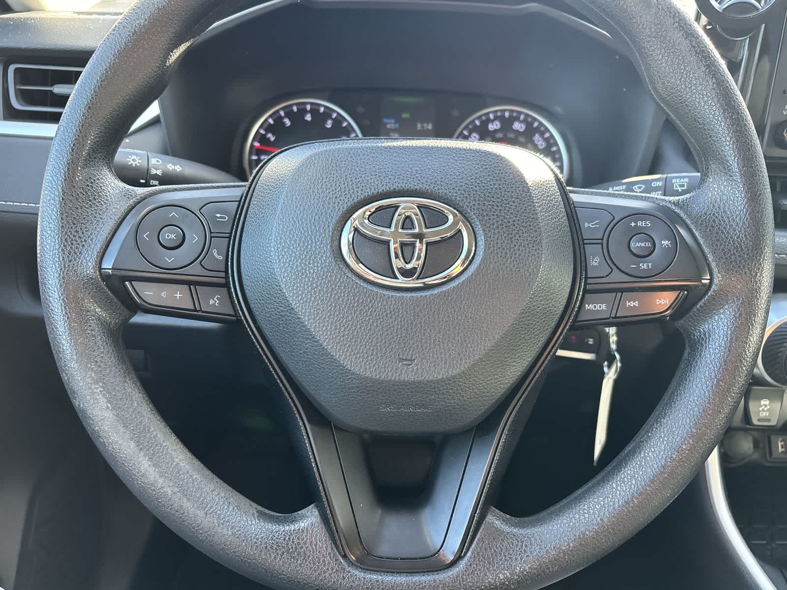 Thumbnail: 2020 Toyota RAV4 - 9