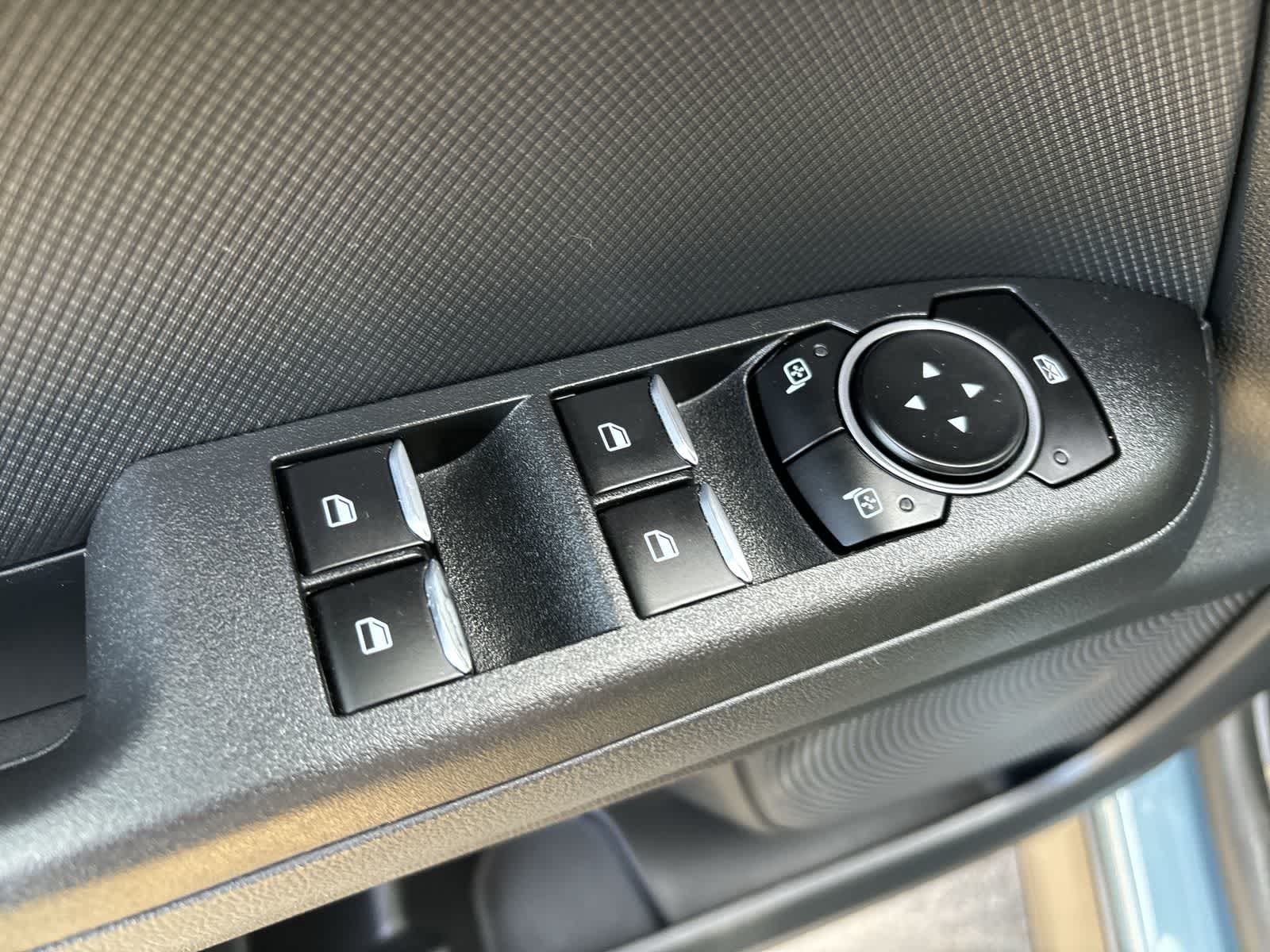 Thumbnail: 2022 Ford Bronco Sport - 10