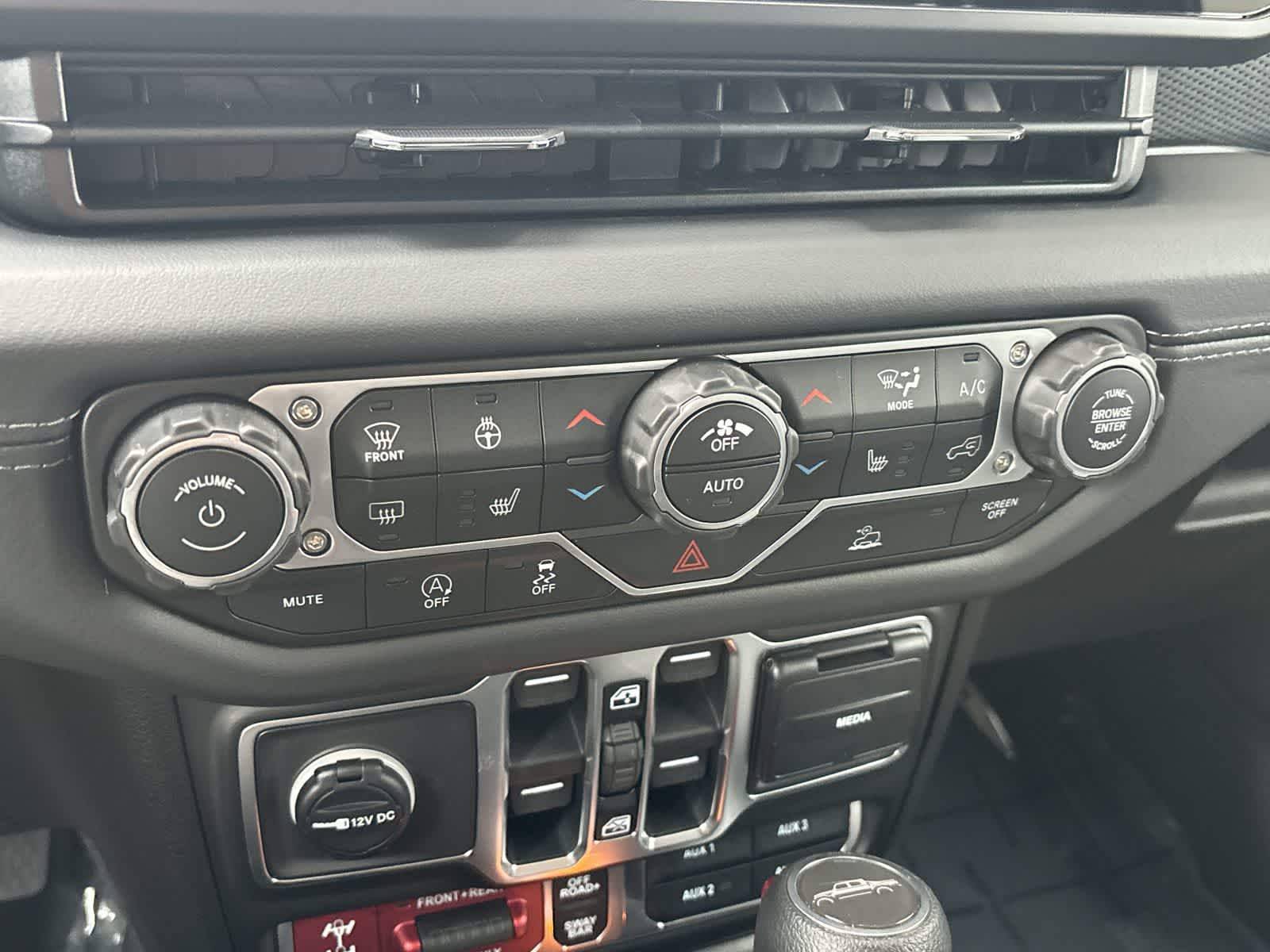 Thumbnail: 2026 Jeep Gladiator - 25