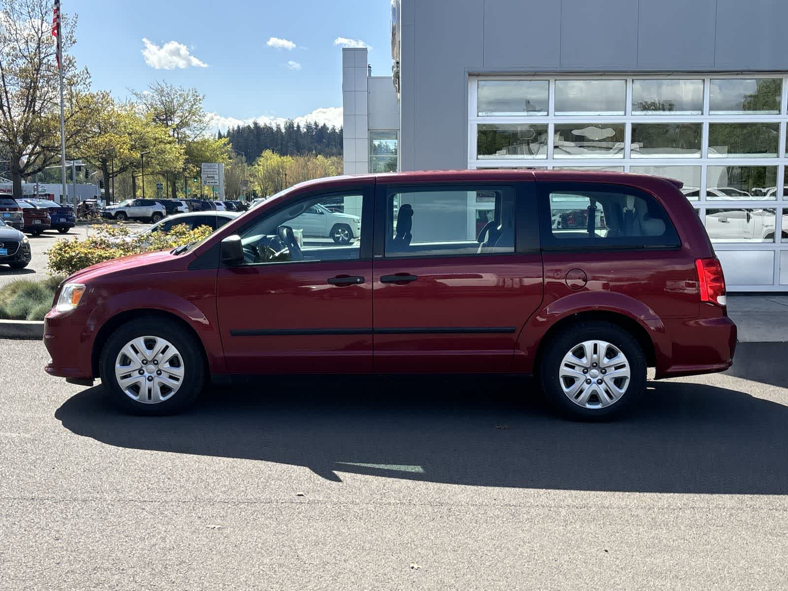 Thumbnail: 2014 Dodge Grand Caravan - 2