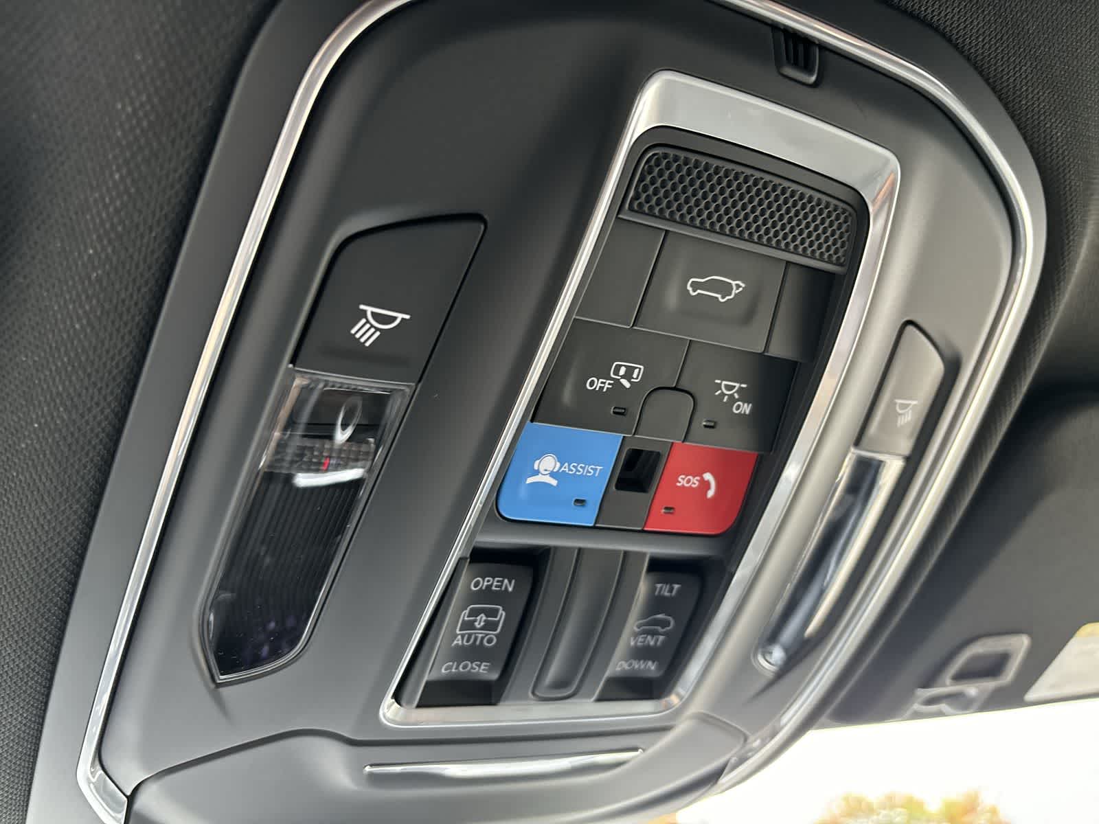 Thumbnail: 2025 Jeep Grand Cherokee - 27