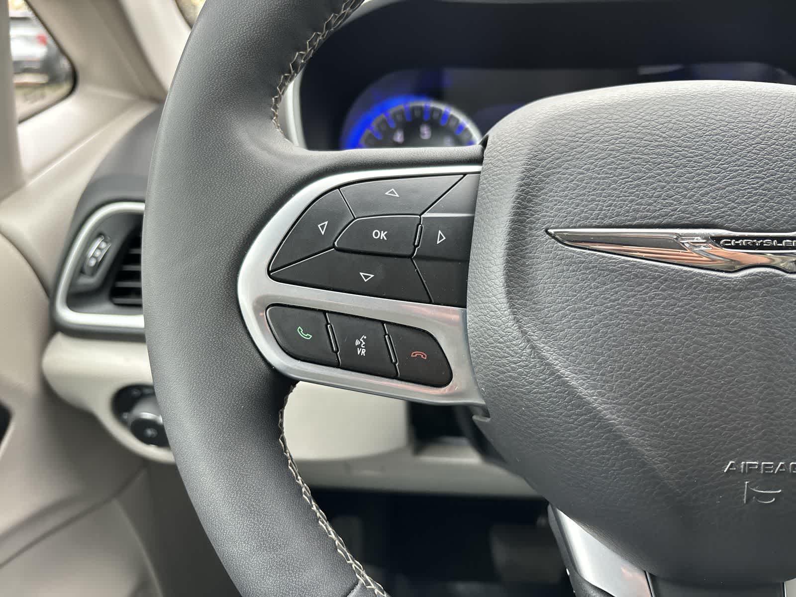 Thumbnail: 2024 Chrysler Pacifica - 11