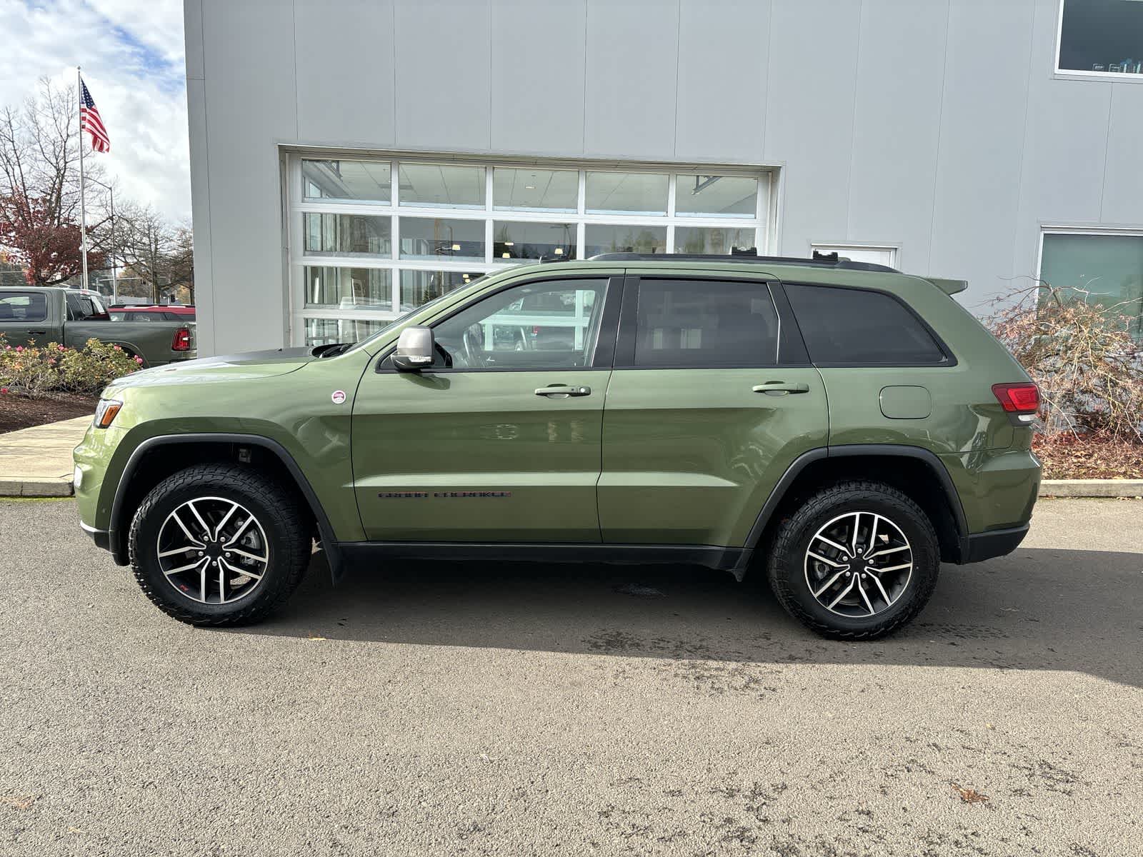 Thumbnail: 2020 Jeep Grand Cherokee - 2