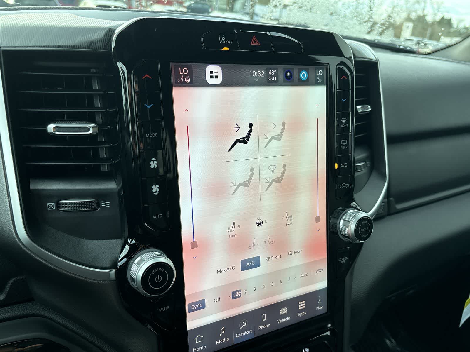 Thumbnail: 2026 RAM 1500 - 18