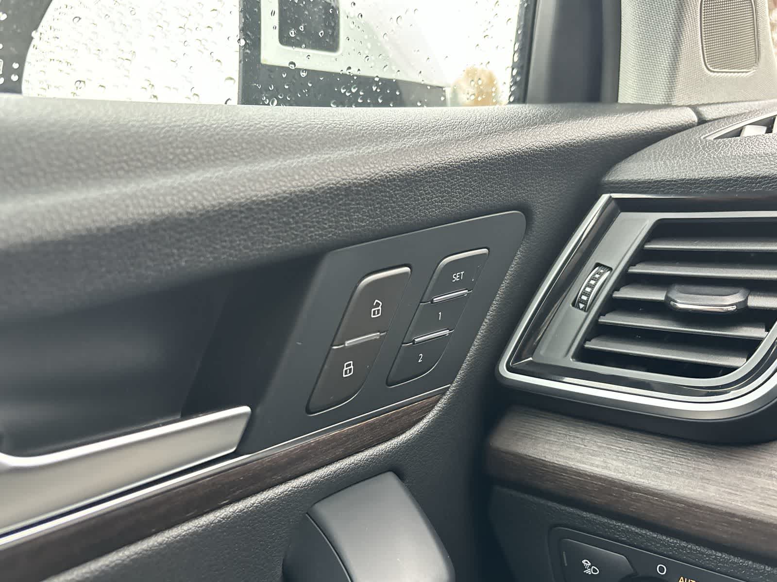 Thumbnail: 2024 Audi Q5 - 30